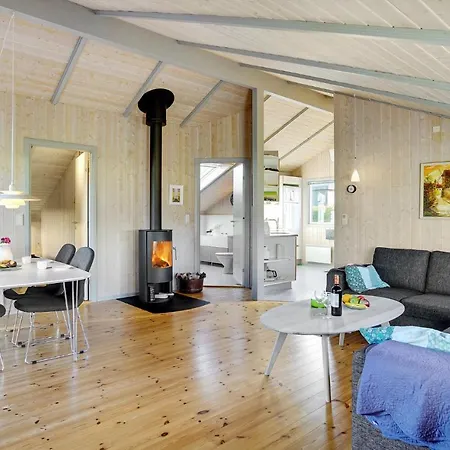 Lovely In With Kitchen Holiday home
