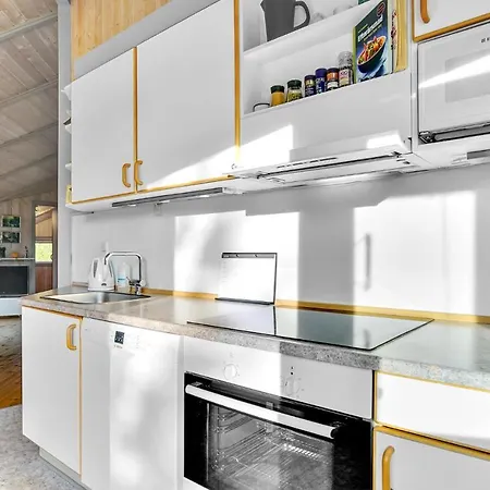 Holiday home Lovely In With Kitchen *